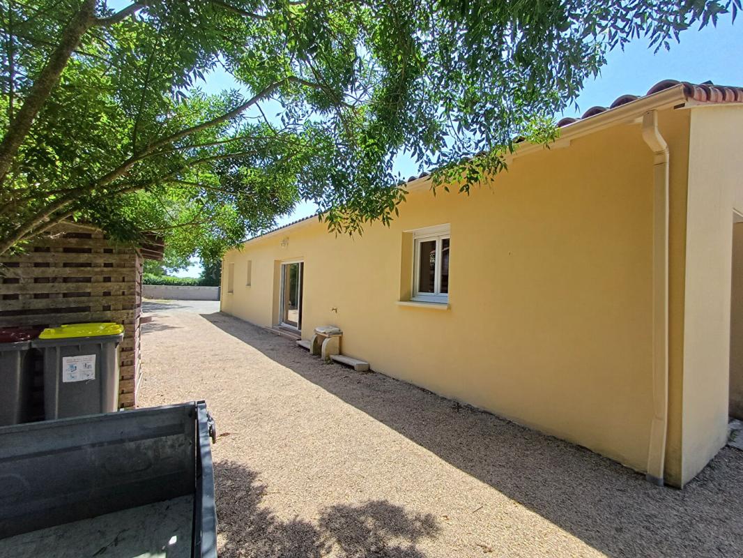 SANSAIS Sansais - Plain-pied 134 m2 et son jardin 12