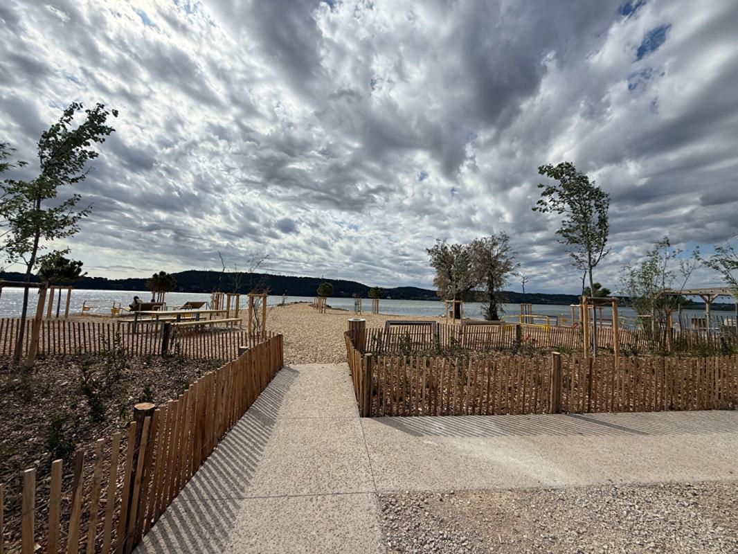 SAINT-CHAMAS Maison plain pied 86m² - bord de l'étang- quartier de la digue 10