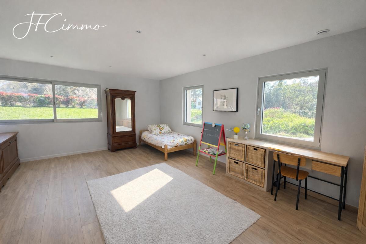 REIMS Propriété équestre Reims sur 2,5 hectares de terrains 14