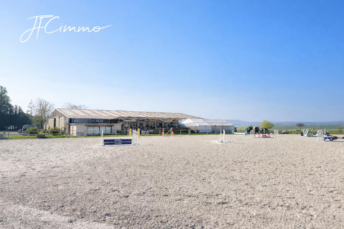 REIMS Propriété équestre Reims sur 2,5 hectares de terrains 9