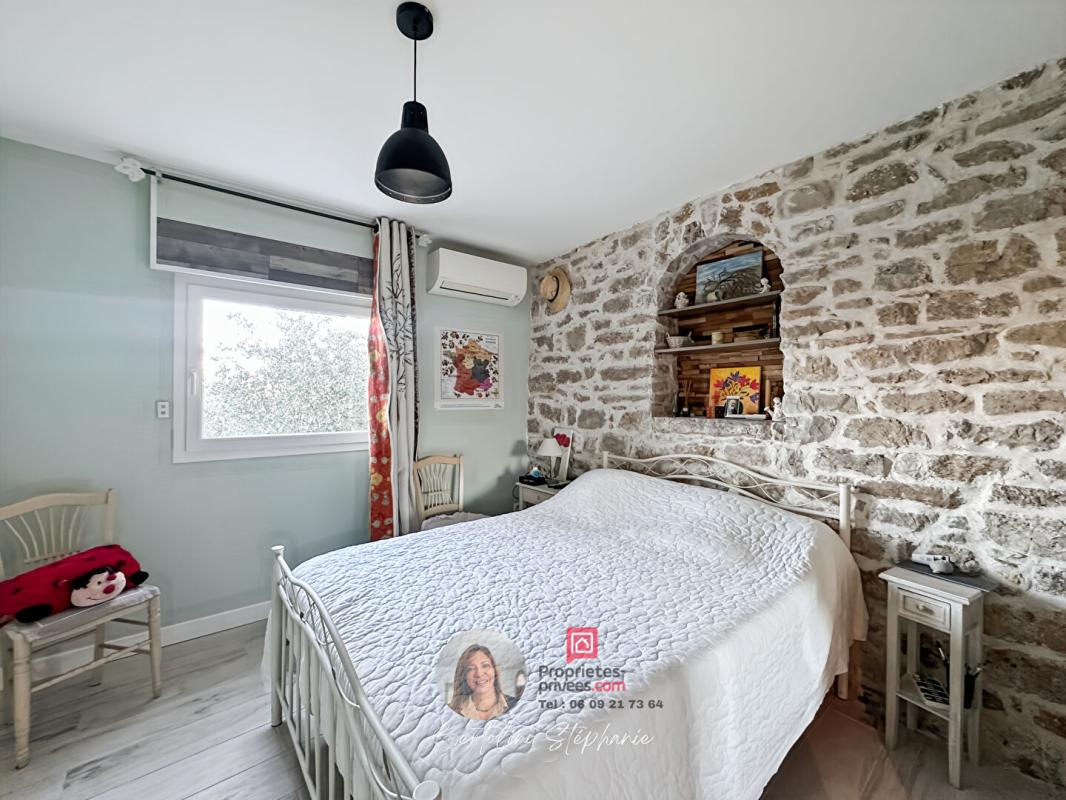 FIGANIERES Maison  4 pièces 170 m2  2000 m2 Terrain 13