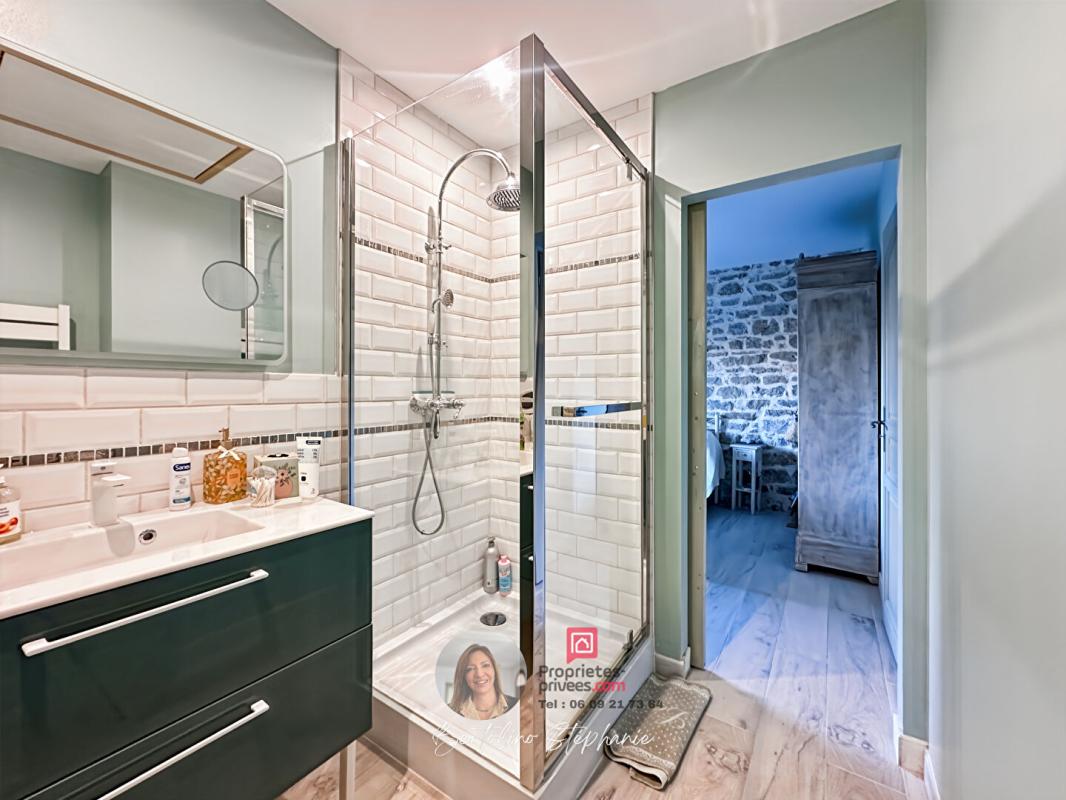 FIGANIERES Maison  4 pièces 170 m2  2000 m2 Terrain 14