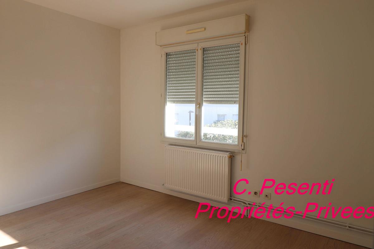 SAINT-THIBAULT-DES-VIGNES Maison Saint Thibault Des Vignes 6 pièce(s) 105 m2 14