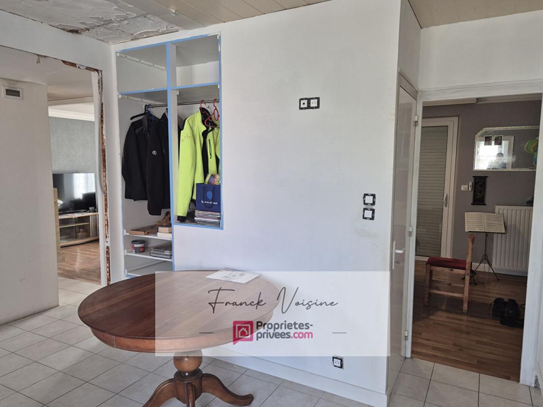 LES HERBIERS A VENDRE aux Herbiers, Maison de 79 m2 env avec 2 chambres et 1 bureau sur une parcelle de 349 m2 env 8