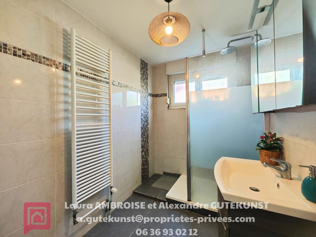BISCHHEIM Vente appartement rez-de-chaussée 4 pièces 77 m2 + terrasse 44 m² + garage 14