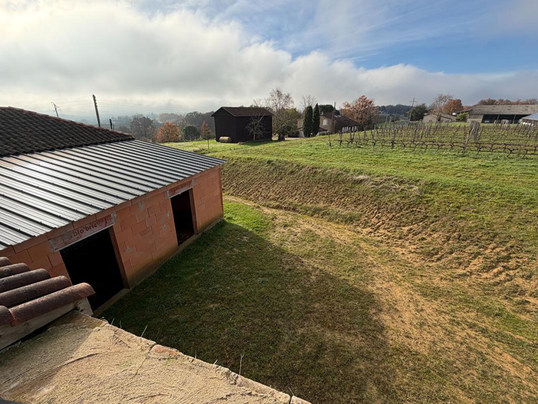 MONSEGUR Maison de 260m2 finir de rénover sur 1770m2 de jardin 6