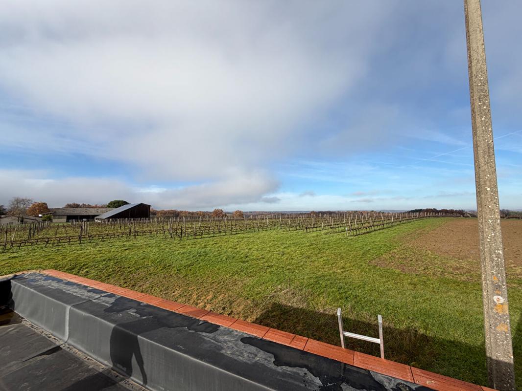 MONSEGUR Maison de 260m2 finir de rénover sur 1770m2 de jardin 8