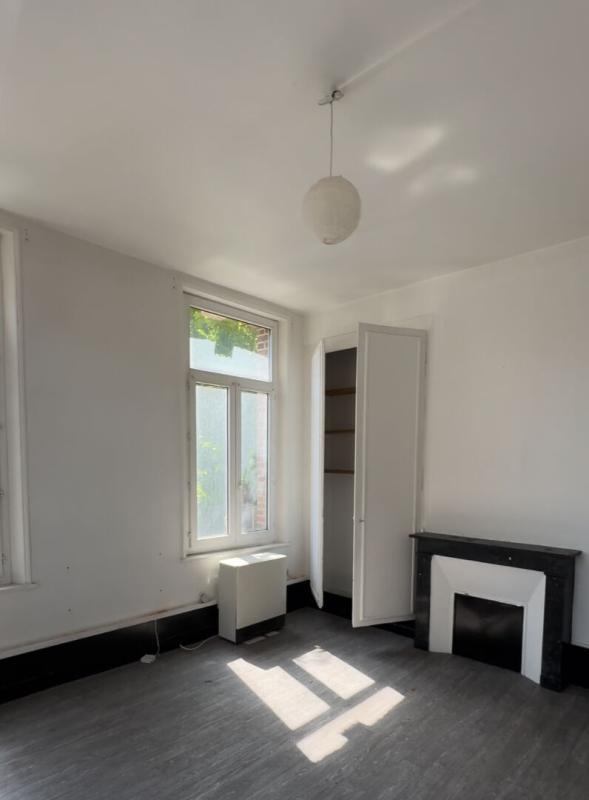 AMIENS Ideal investisseur!  Immeuble de rapport au coeur du centre-ville Amiens  1200m2 sur une parcelle de 938m2 12