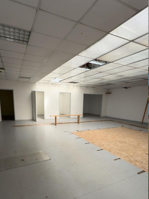 AMIENS Ideal investisseur!  Immeuble de rapport au coeur du centre-ville Amiens  1200m2 sur une parcelle de 938m2 7