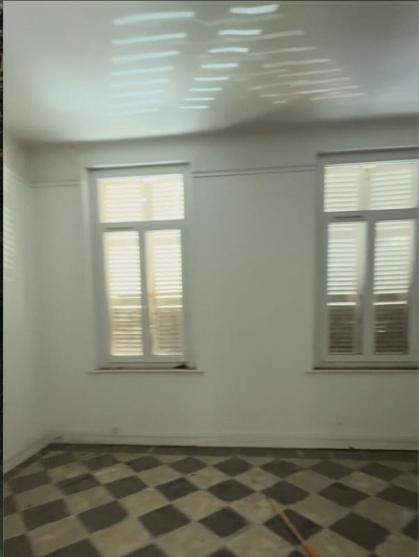 AMIENS Ideal investisseur!  Immeuble de rapport au coeur du centre-ville Amiens  1200m2 sur une parcelle de 938m2 8