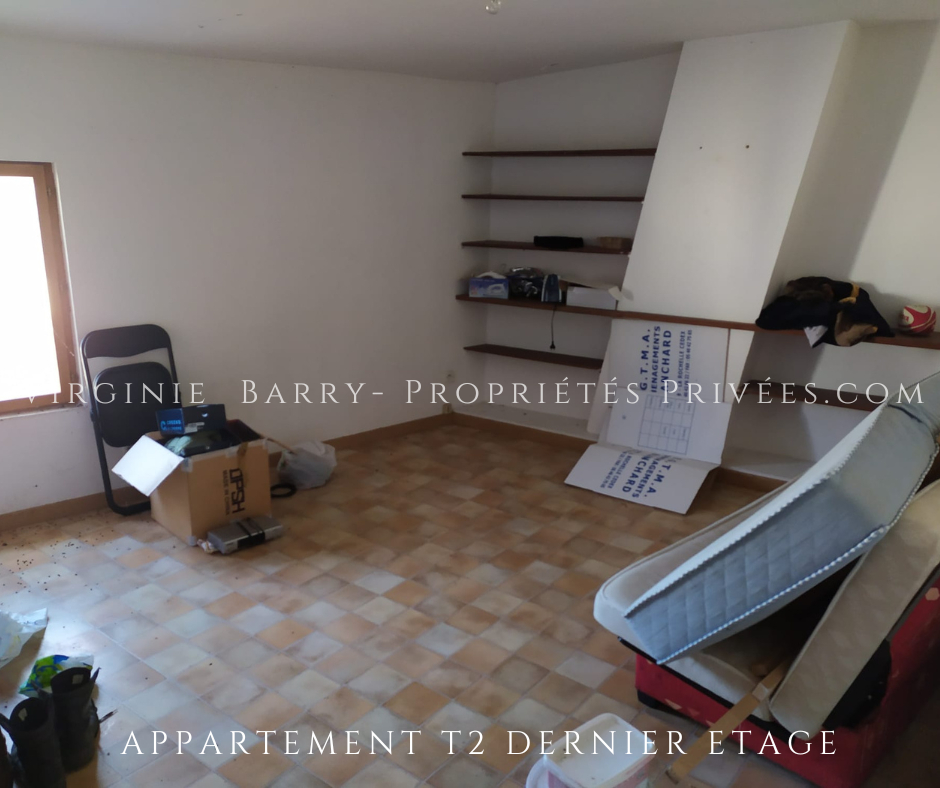 TONNAY-CHARENTE IMMEUBLE COMPOSE DE 4 APPARTEMENTS ET 1 MAISON AVEC JARDIN 15
