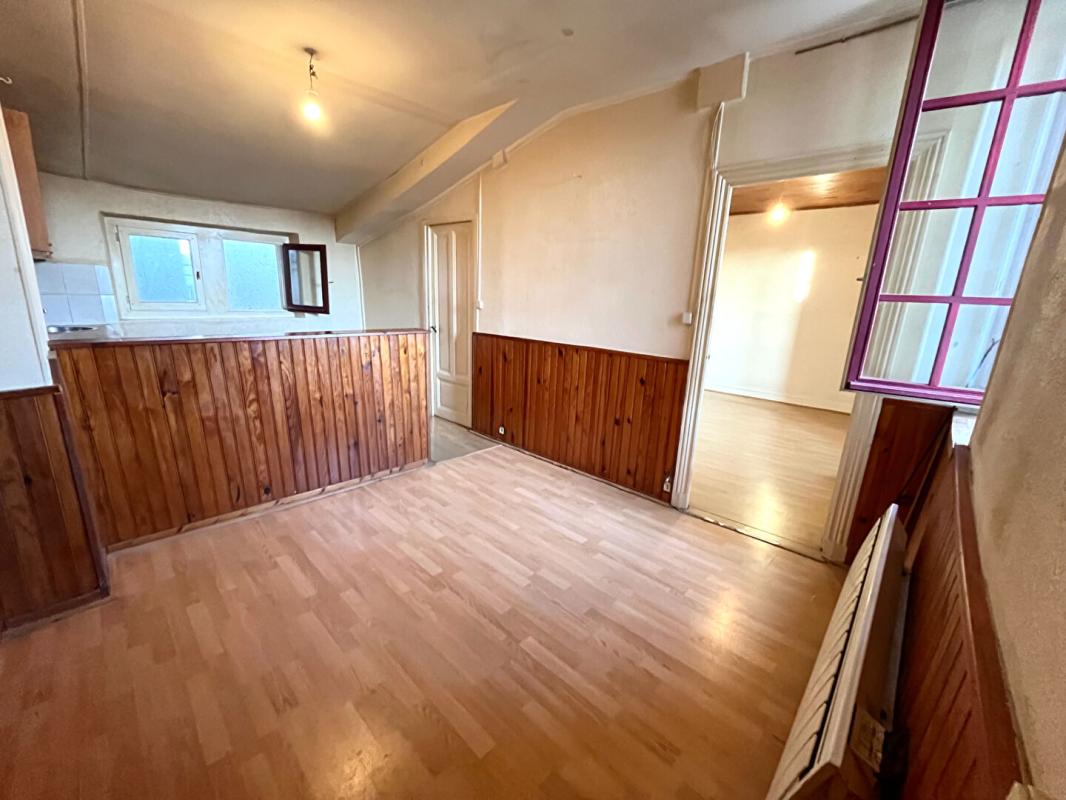 CLERMONT-FERRAND Appartement Montferrand 2 pièces d'environ 40 m2 12