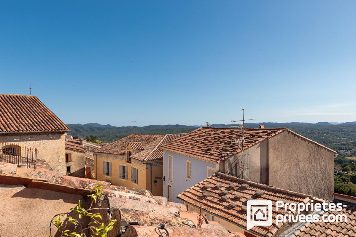 MONTAUROUX Maison de village avec terrasse et magnifique vue dégagée 17