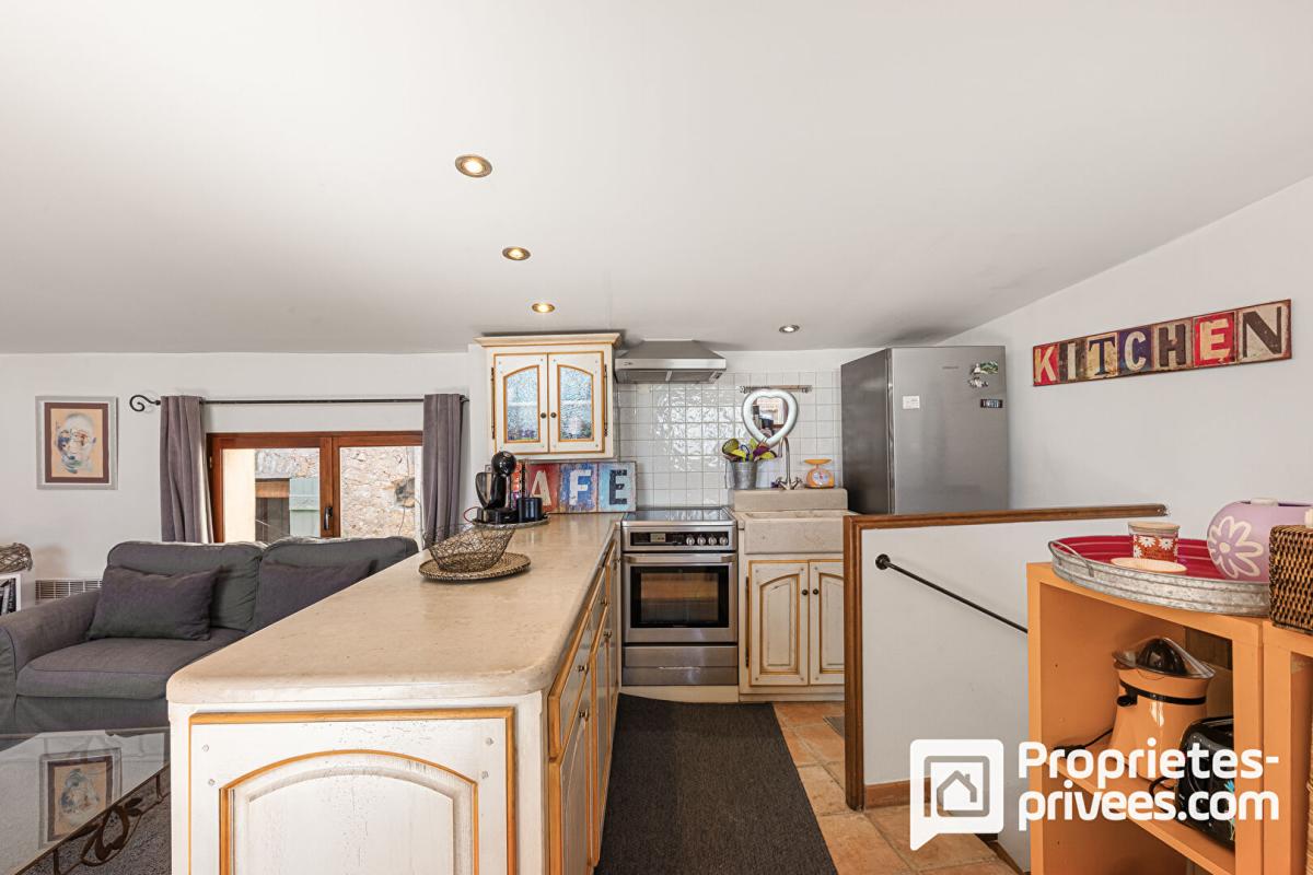 MONTAUROUX Maison de village avec terrasse et magnifique vue dégagée 8