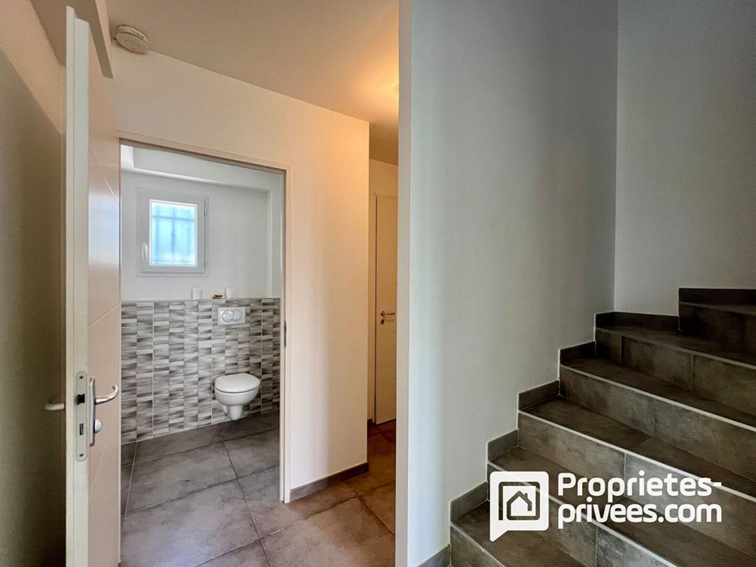 CALLIAN Maison récente avec jardin plat et garage 5