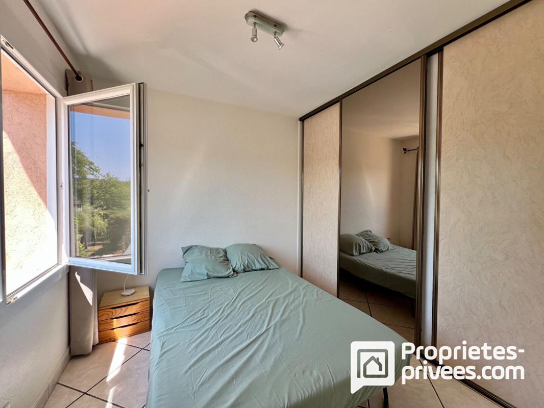 CALLIAN Maison 7 pièces avec appartement T2 en option : confort et potentiel réunis 14