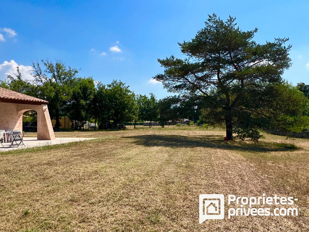 CALLIAN Maison 7 pièces avec appartement T2 en option : confort et potentiel réunis 18