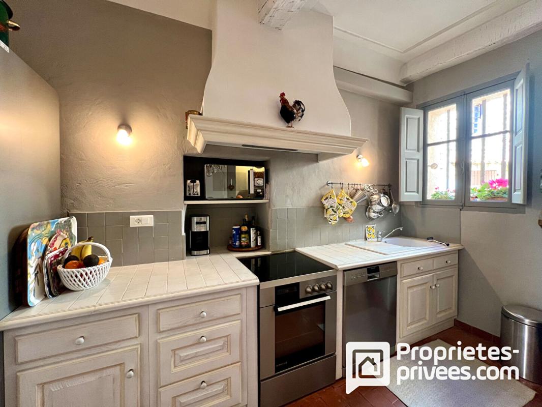 CALLIAN Authentique maison de village 4 pièces 14