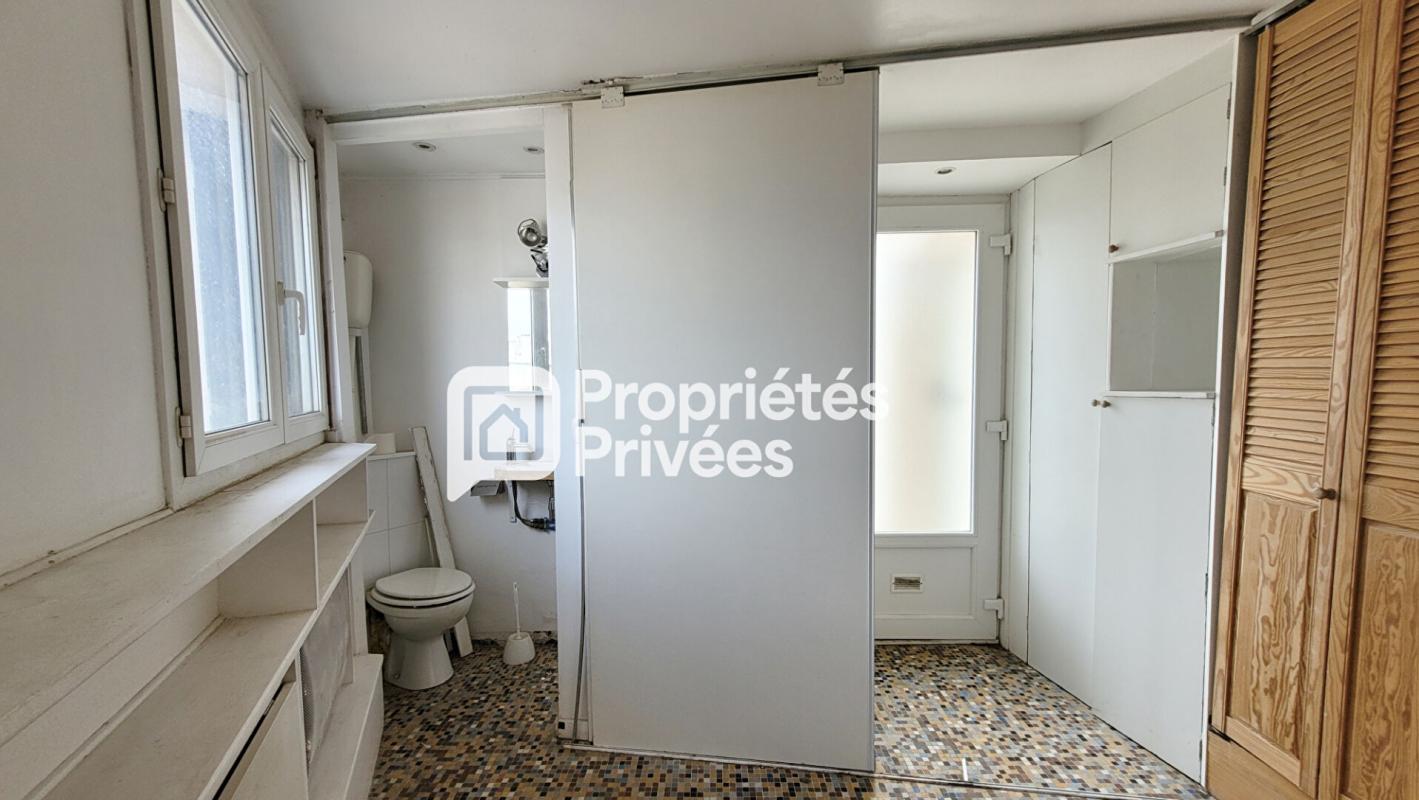 TOULOUSE Studio dernier étage 4