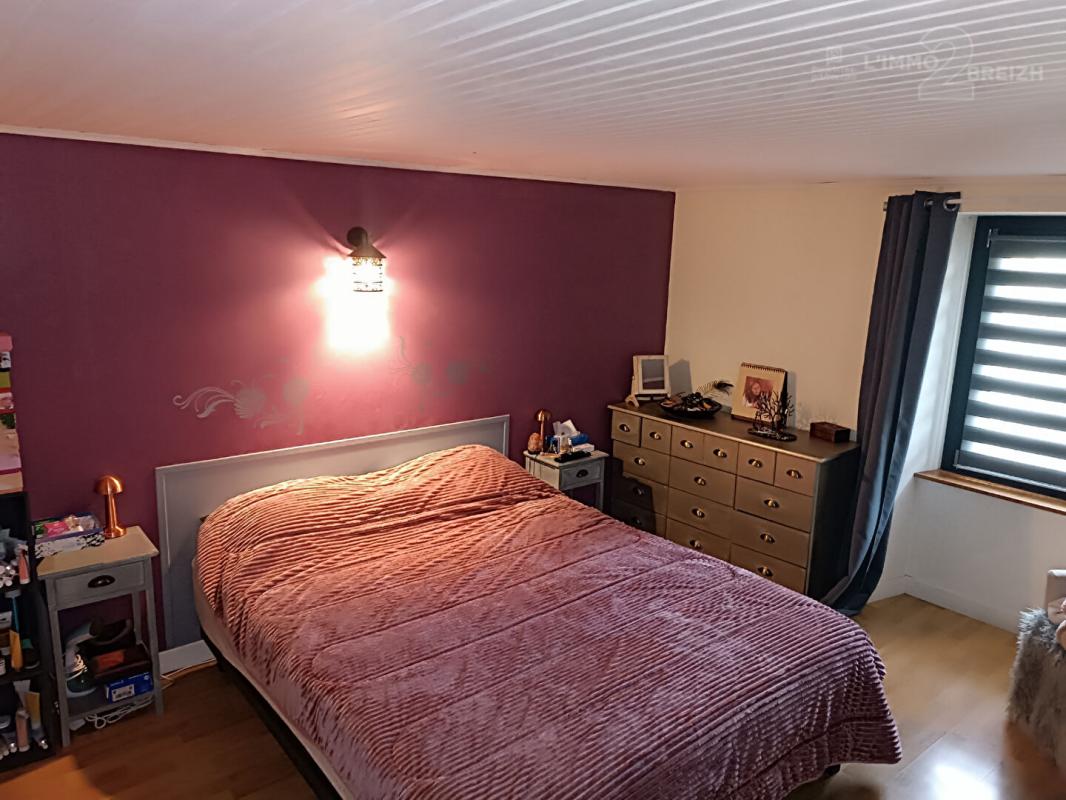 SAINT-CARADEC-TREGOMEL Maison en pierre rénovée, idéale famille ou travailleur indépendant 10