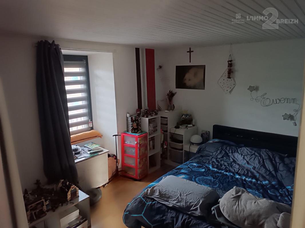 SAINT-CARADEC-TREGOMEL Maison en pierre rénovée, idéale famille ou travailleur indépendant 12