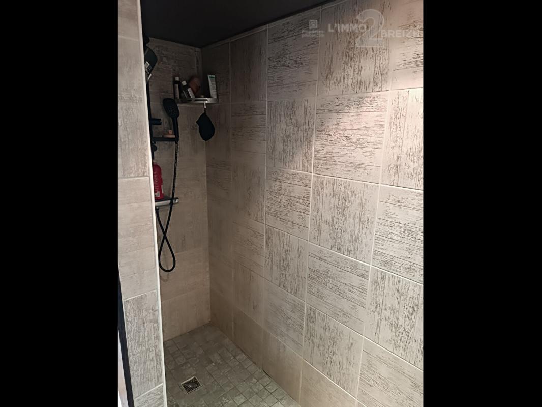 SAINT-CARADEC-TREGOMEL Maison en pierre rénovée, idéale famille ou travailleur indépendant 9