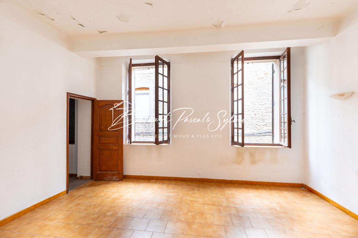 APT Immeuble de rapport  de 313 m2 avec commerce à Apt (84) 12