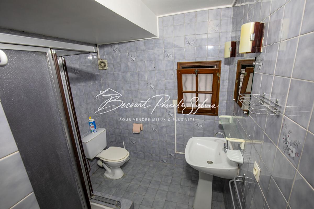 APT Immeuble de rapport  de 313 m2 avec commerce à Apt (84) 17