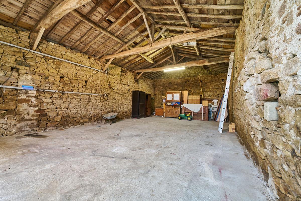 MORTAGNE-SUR-SEVRE Longère Mortagne sur Sèvre 163 m2 - Terrain 4453 m2 16