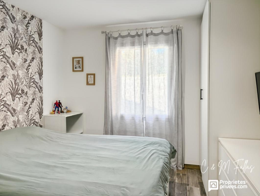 CAIRANNE Maison de plain-pied, piscine et garage à Cairanne 13