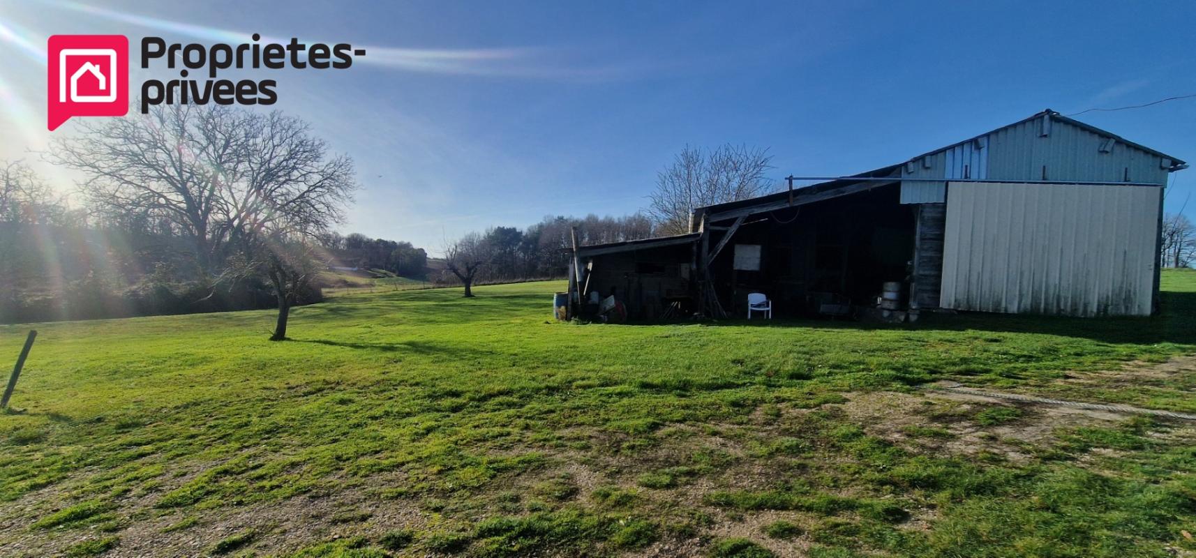 CHATEAUVIEUX Longère de plain-pied - 124 m² - 5 pièces dont 2/3 chambres - dépendances 16