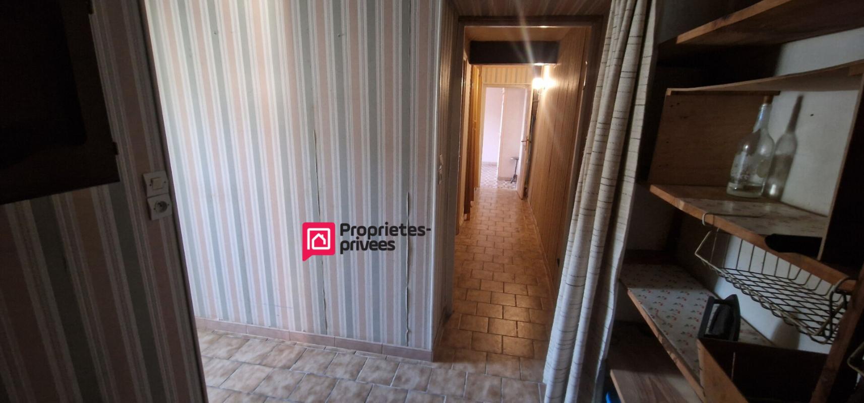 CHATEAUVIEUX Longère de plain-pied - 124 m² - 5 pièces dont 2/3 chambres - dépendances 7