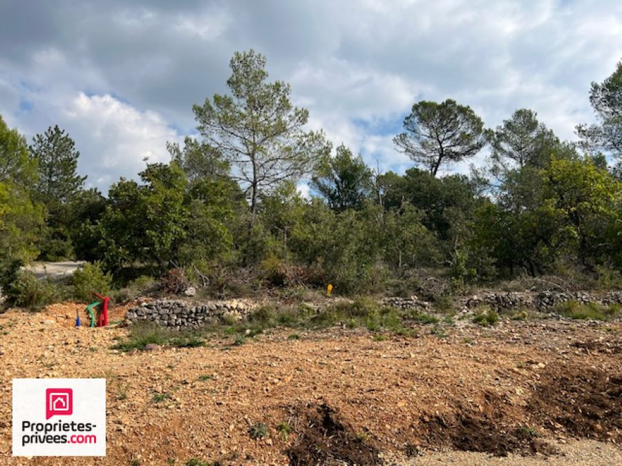 RIANS Terrain à bâtir 1330 m² viabilisé 6