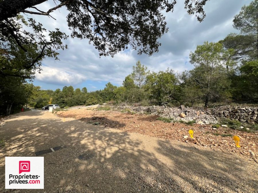 RIANS Terrain à bâtir 1330 m² viabilisé 9