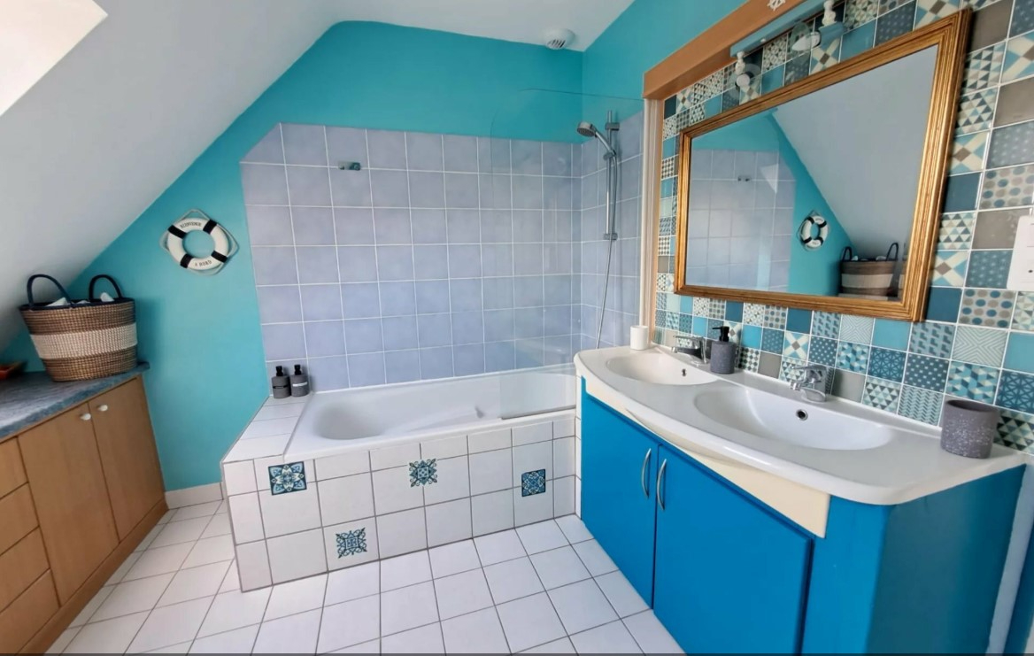 ETEL ENSEMBLE IMMOBILIER D'EXCEPTION À ÉTEL ! RÉSIDENCE PRINCIPALE & GÎTES ! PISCINE !DPE B 7