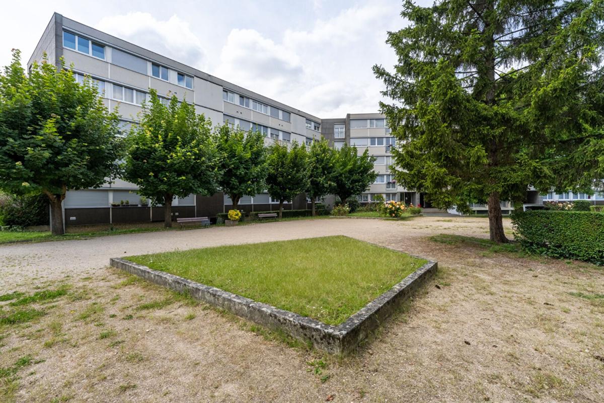 MORSANG-SUR-ORGE Appartement Morsang Sur Orge 4 pièceS 77 m2 15