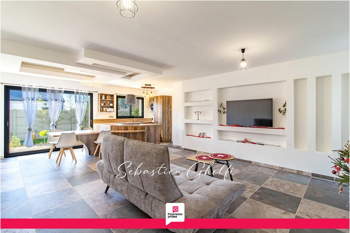 CONTRES belle maison de plain-pied à pieds des commerces-3 chambres- garage 3