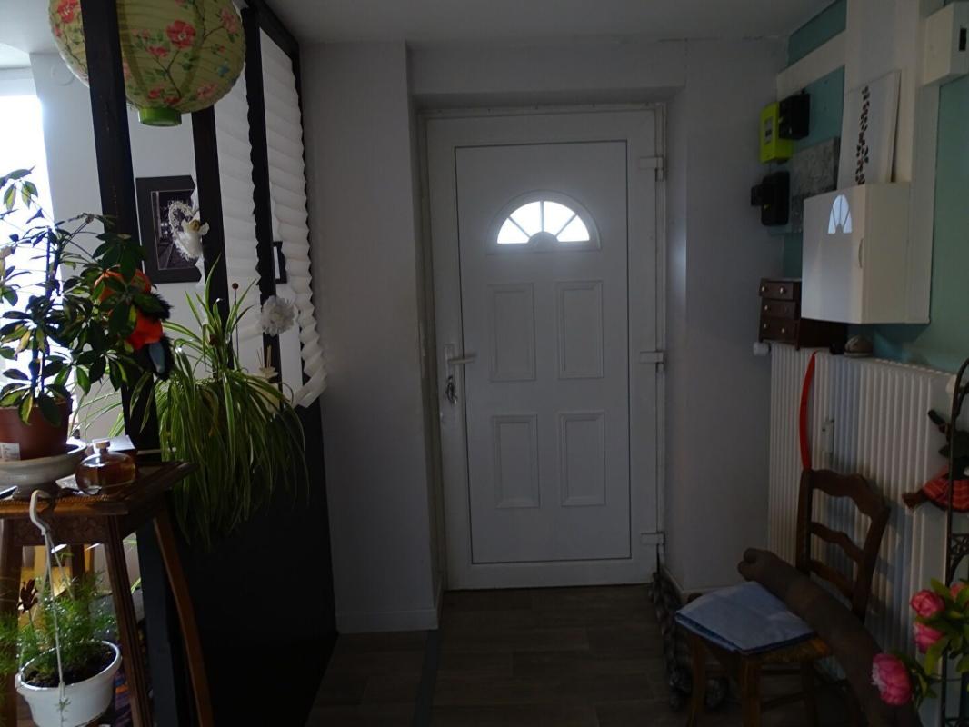 MOIRANS-EN-MONTAGNE Appartement rénové avec 3 chambres de 117 m² habitable à Moirans-en-Montagne 1