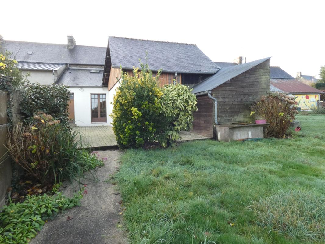 SAINT-PIERRE-DE-PLESGUEN SAINT-PIERRE DE PLESGUEN, maison en pierre de 111m2 sur un terrain de 694m2 15