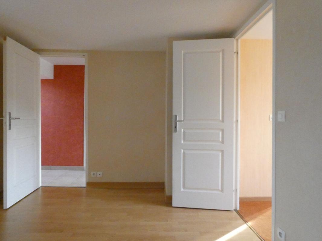 SAINT-PIERRE-DE-PLESGUEN SAINT-PIERRE DE PLESGUEN, maison en pierre de 111m2 sur un terrain de 694m2 4