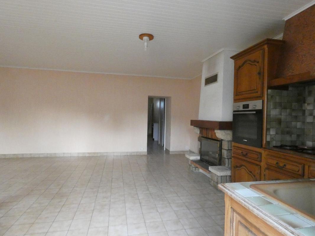 SAINT-PIERRE-DE-PLESGUEN SAINT-PIERRE DE PLESGUEN, maison en pierre de 111m2 sur un terrain de 694m2 8