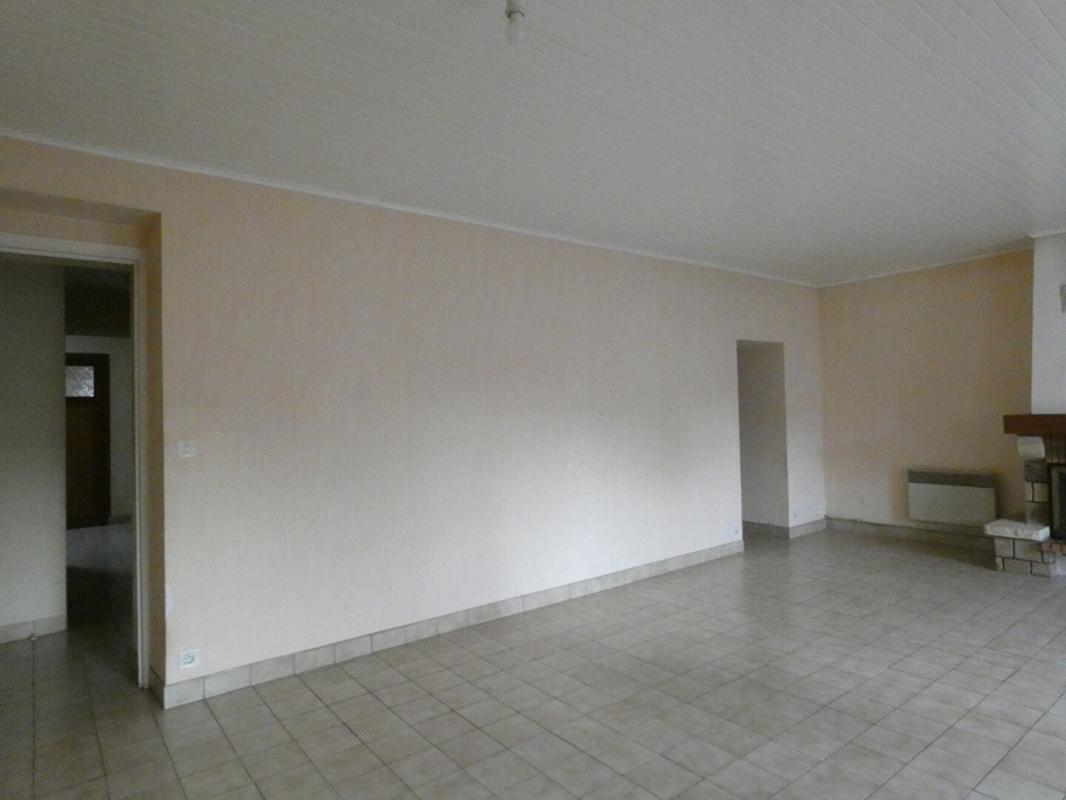 SAINT-PIERRE-DE-PLESGUEN SAINT-PIERRE DE PLESGUEN, maison en pierre de 111m2 sur un terrain de 694m2 9