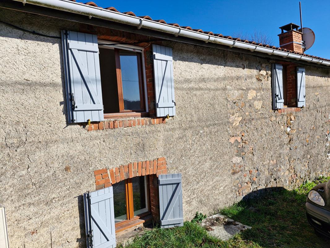 SAINT-JUST-EN-CHEVALET ST JUST EN CHEVALET - TENEMENT IMMOBILIER 13