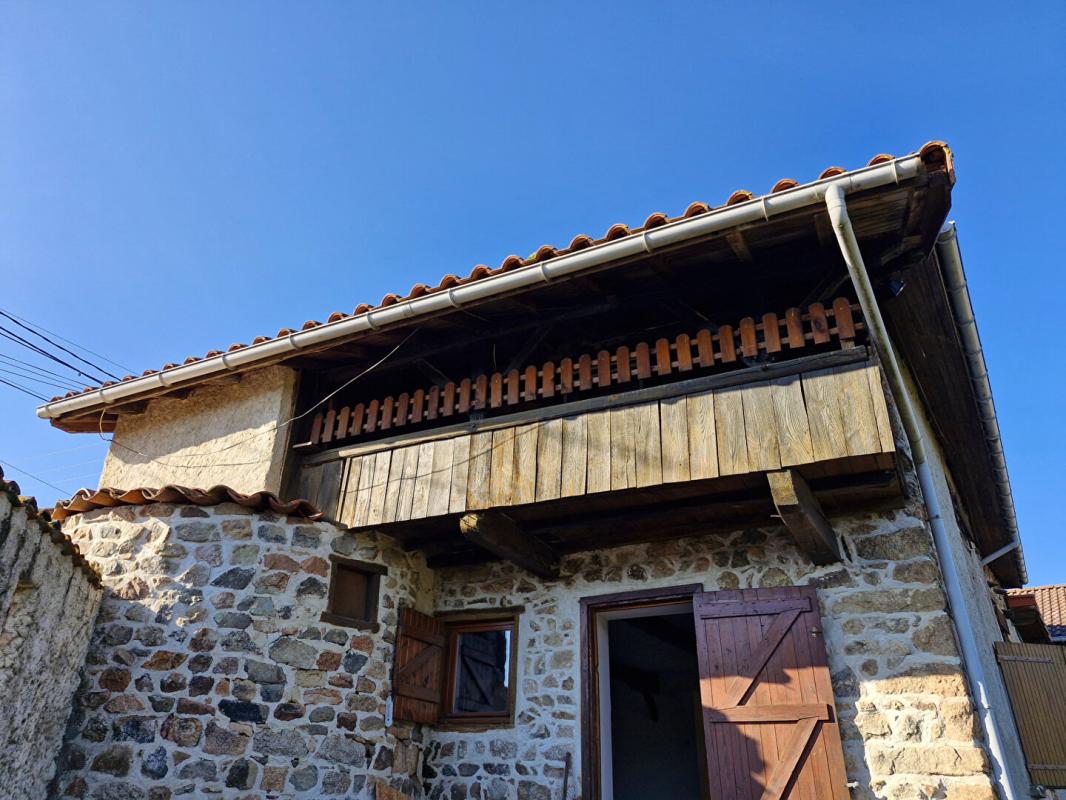 SAINT-JUST-EN-CHEVALET ST JUST EN CHEVALET - TENEMENT IMMOBILIER 2