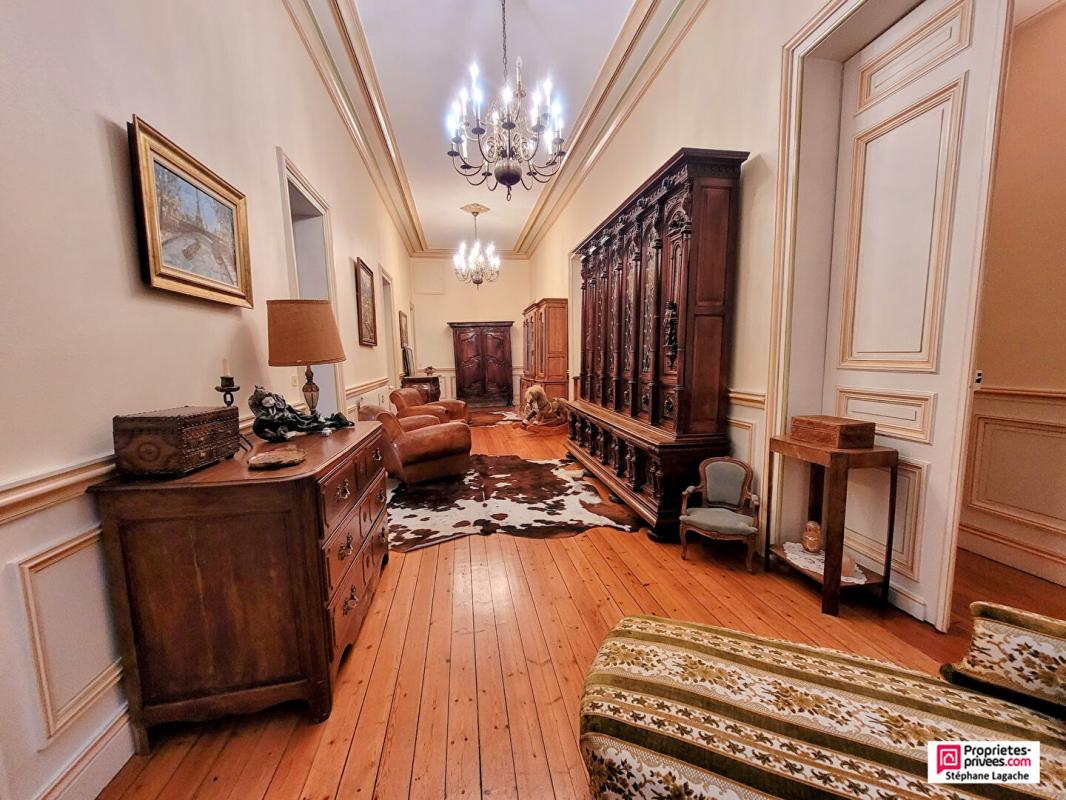 BETHUNE Demeure de prestige Bethune 12 pièce(s) 360 m2 avec terrain de 1.300m² 8