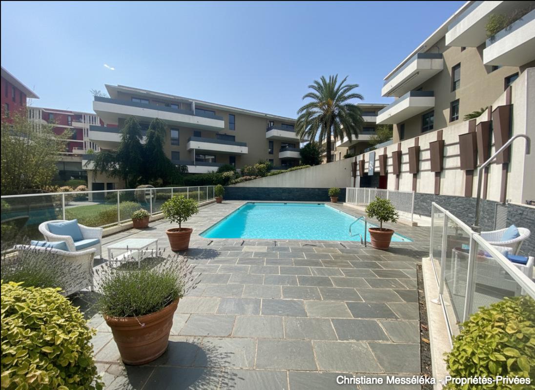 JUVIGNAC Appartement Juvignac 2 pièce(s) 6