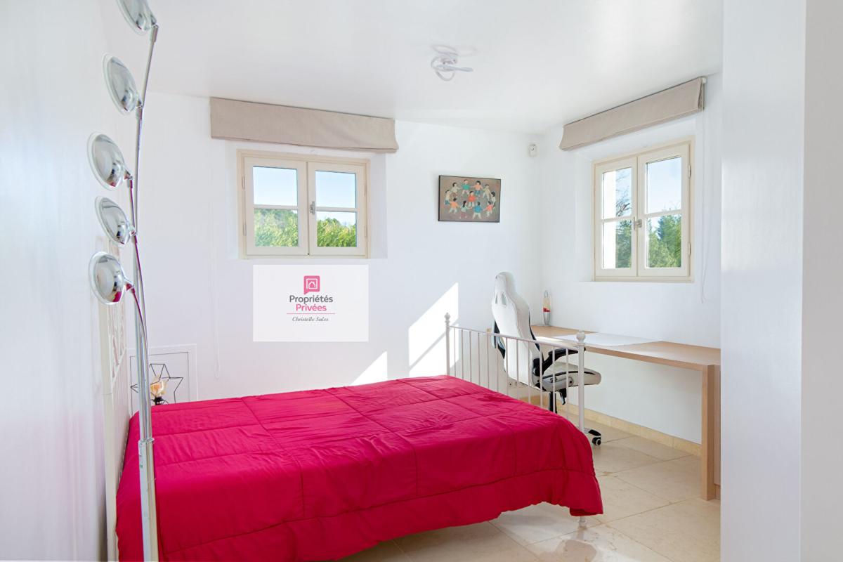 CALLIAN Maison contemporaine 250 m² avec piscine  Callian / Montauroux Calme absolu 15