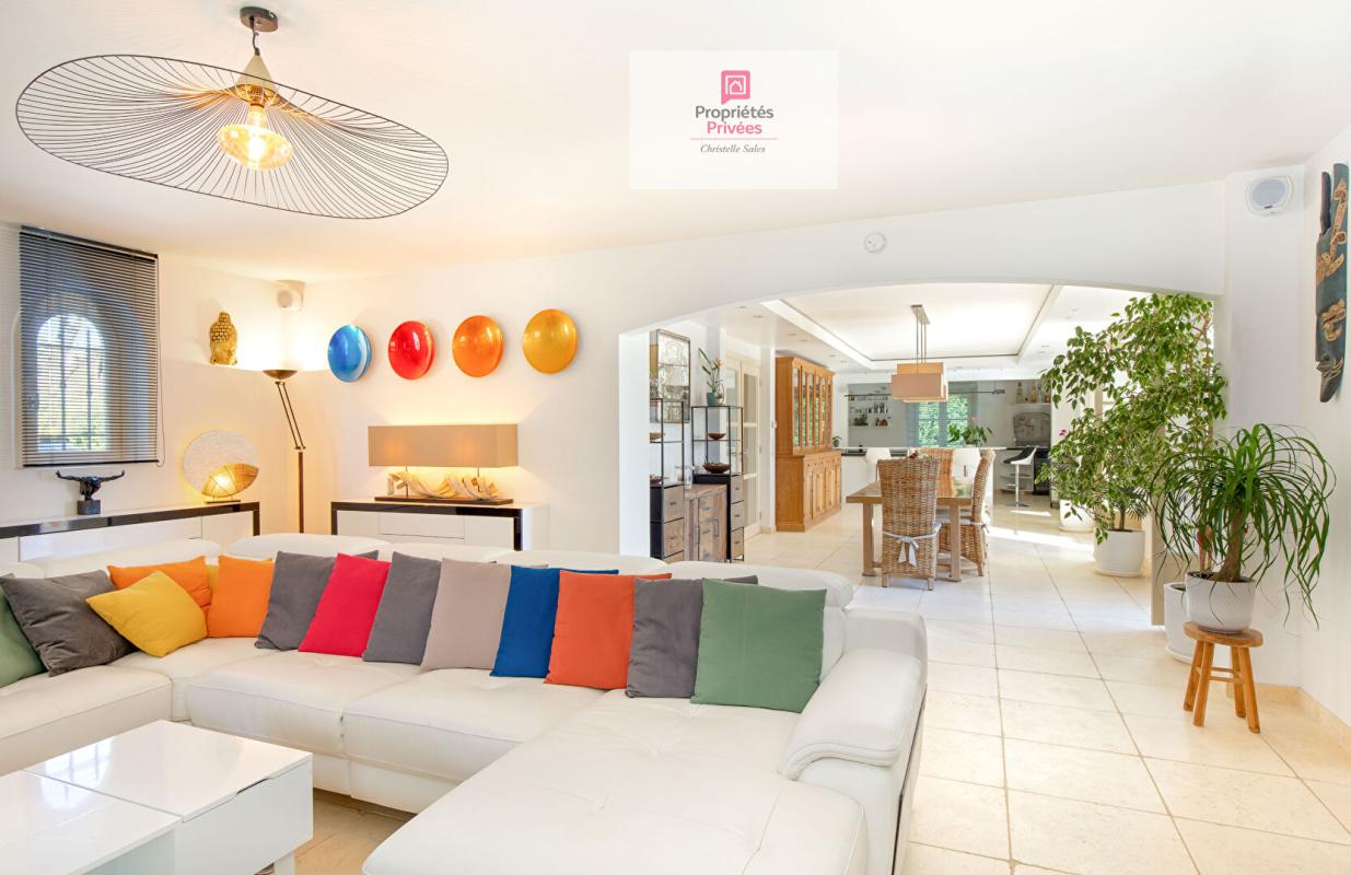 CALLIAN Maison contemporaine 250 m² avec piscine  Callian / Montauroux Calme absolu 9