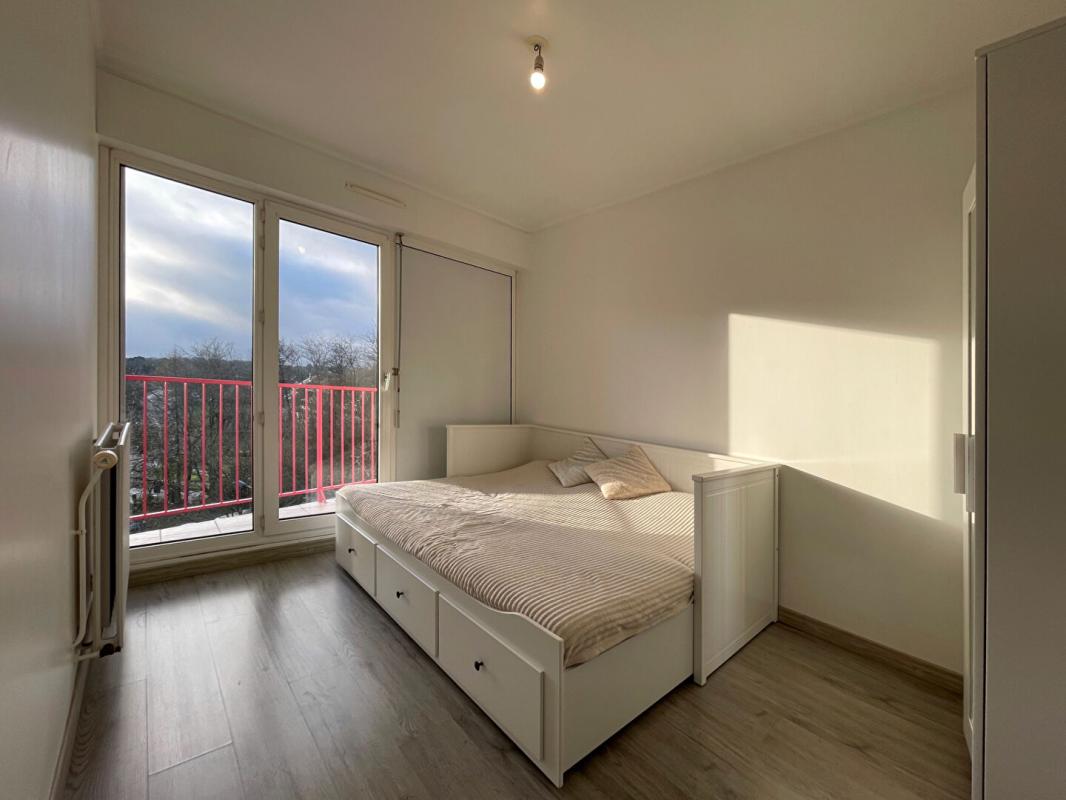 QUIMPER Appartement Quimper T4 rénové avec balcons 11