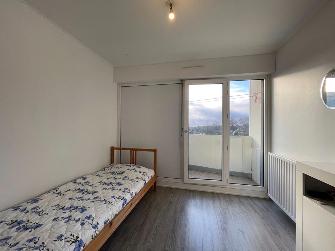 QUIMPER Appartement Quimper T4 rénové avec balcons 13